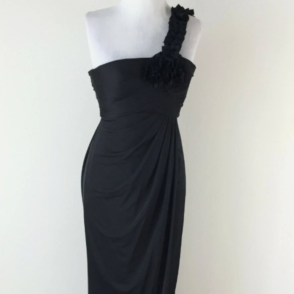 Adrianna Papell Evening Gown in Black - Size 2